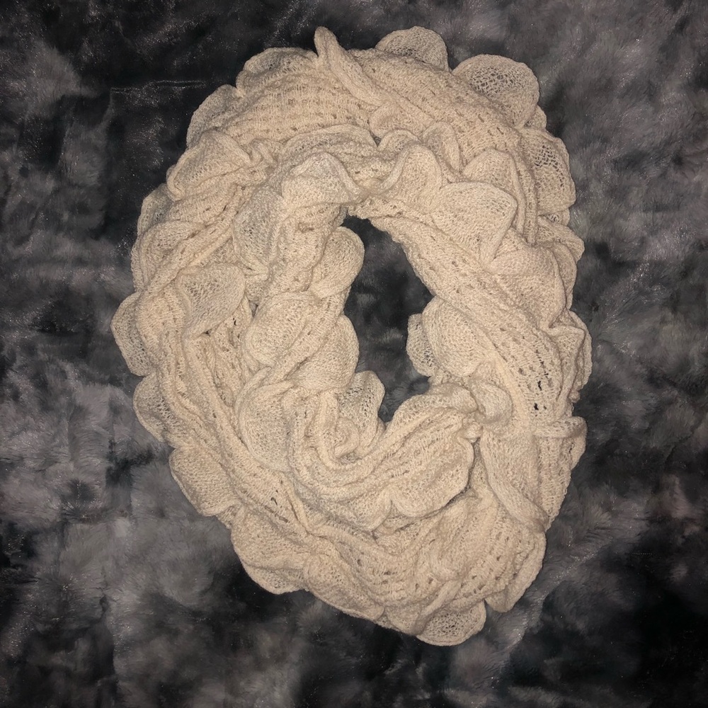 2 Chic Scarf